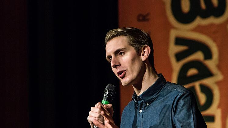 Reichlich Applaus gab es bei der 8. Coburger Comedy-Gala im Kongresshaus Rosengarten.Foto: Jochen Berger