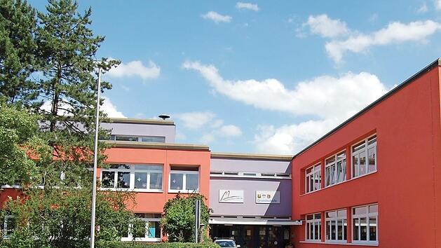 Vom Dach des Kinderhorts an der Grundschule Mitwitz kommt k&uuml;nftig Strom aus einer PV-Anlage. Foto: Archiv