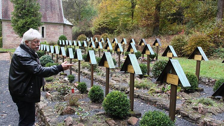 Bei Steinach haben 120 Kriegsopfer verschiedener Nationen ihre letzte Ruhestätte gefunden.