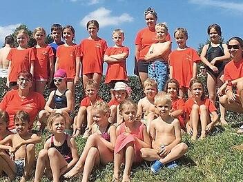 Bei den Bamberg-Open f&uuml;hlten sich die Forchheimer Schwimmer aufgrund des guten Wetters nicht nur im Becken, sondern auch an Land wohl. Parallel waren SSVler in Weiden und F&uuml;rth aktiv.  Foto: privat