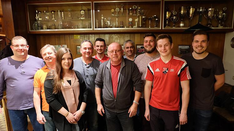 Der amtierende Vorstand.Philipp Bauernschubert