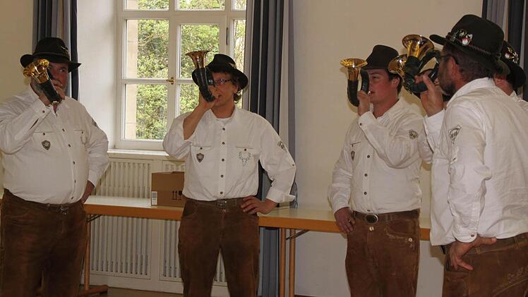 Die Bläsergruppe bildete den musikalischen Auftakt der Jahreshauptversammlung und Hegeschau in der Kutschenhalle in Kloster Banz.