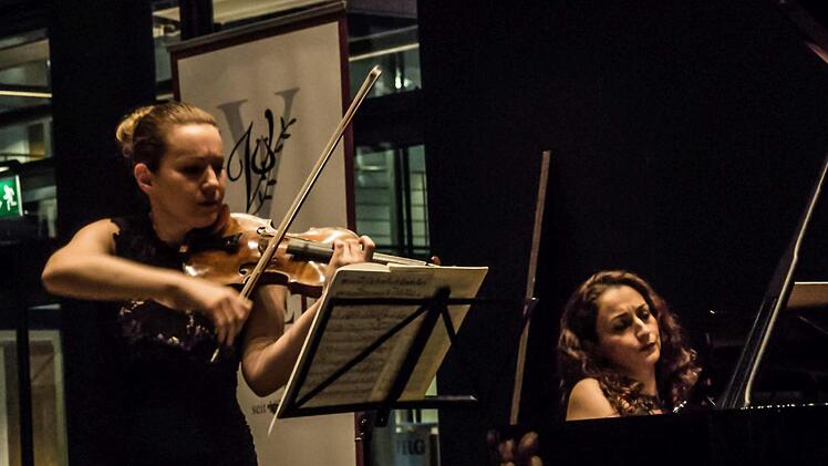 Das Trio Rhapsody Three begeisterte das Publikum beim Coburger "Verein". Foto: Jochen Berger
