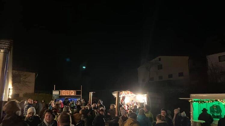 Weihnachtsmarkt in Geroda. Foto:  Michael Kohl