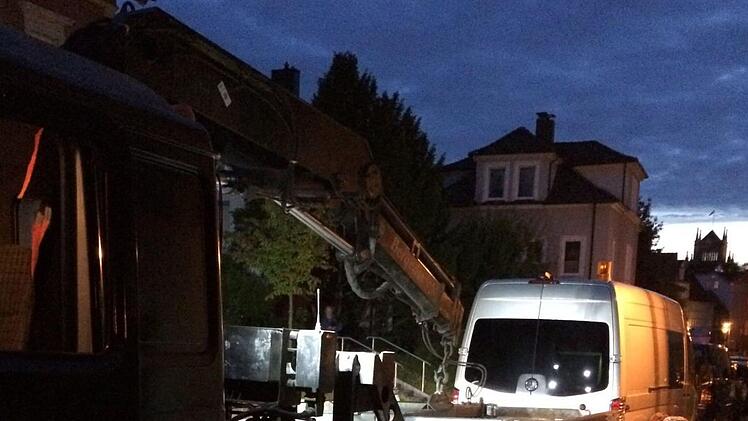 Auch größere Autos waren nicht davor gefeit, abgeschleppt zu werden. Foto: Oliver Schmidt