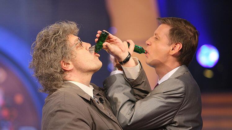 Günter Jauch (rechts) und Hape Kerkeling in seiner Paraderolle als Horst Schlämmer erspielten gemeinsam 500.000 Euro.