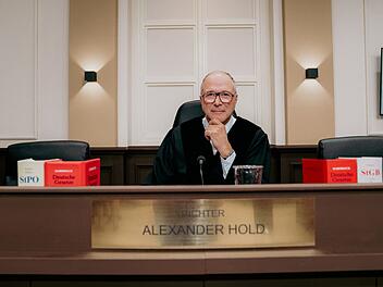 Richter Alexander Hold 13 Jahre war Alexander Hold im Ruhestand. Nun kehrt er zurück in den Gerichtssaal.