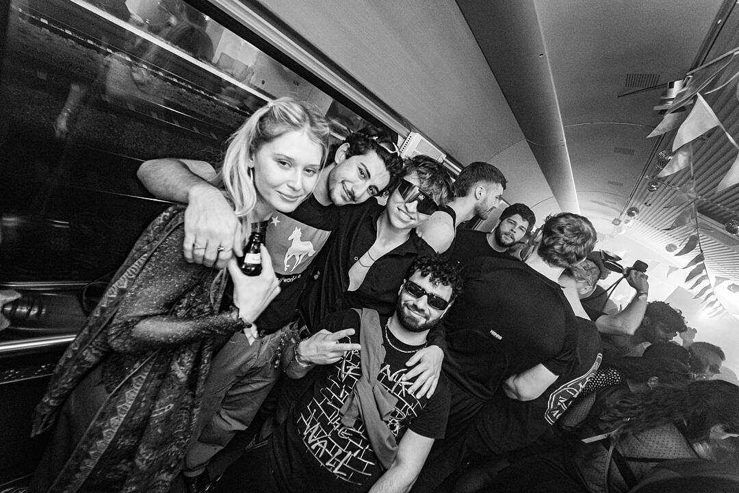 Die beste Party im Zug!