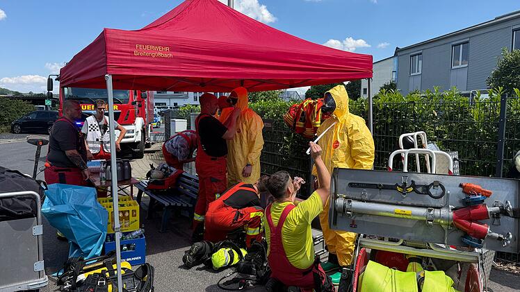 Breiteng&uuml;&szlig;bach: Zwei Verletzte bei Chemie-Unfall