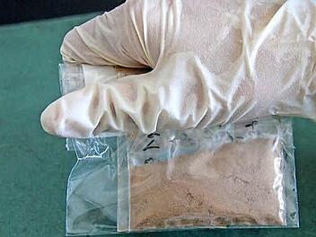 Dem Angeklagten wir vorgeworfen, mit 150 Gramm Heroin gehandelt zu haben. Foto: Christopher Schulz