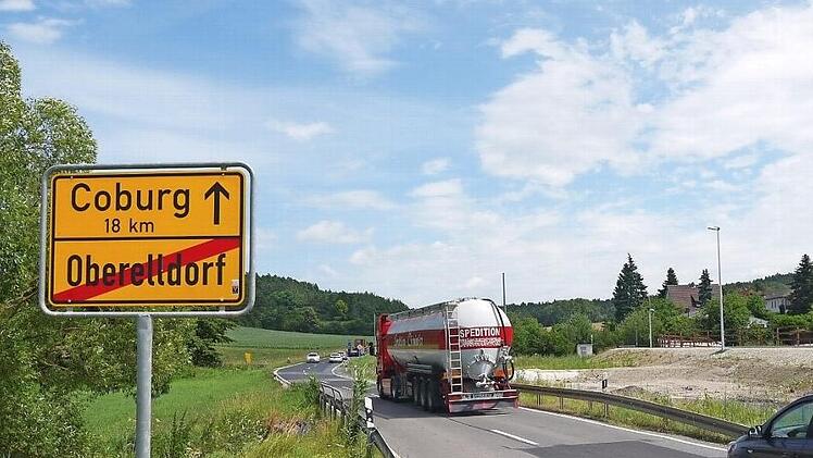 Ab Dienstag, 1. August, werden hier keine Autos mehr rollen. Die B 303 Richtung Oberelldorf wird dann zur Großbaustelle.  Foto: Archiv