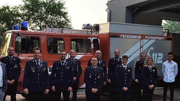 Bild von links nach rechts: B&uuml;rgermeister Ren&eacute; Gerner, Andreas Heidelmeier, Oliver Lukaschewitsch, Uwe Eichel, Mario R&ouml;sser, Alexander Lebsak, Peter St&ouml;th, Timo Tully, Hannah Stockmann, Julian Keller, Julia Manninger, Jannik Franz.