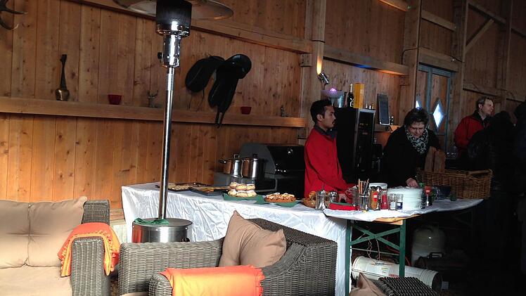 Für Verpflegung war gesorgt.  Foto: Daniel Ruppert