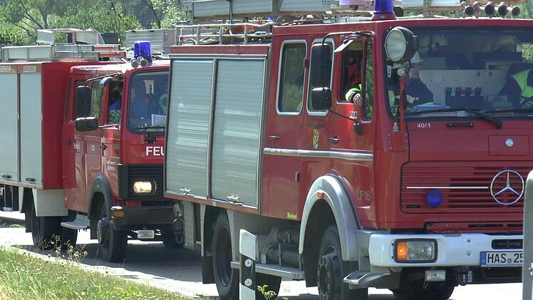 Im Bereitstellungsraum warteten die alarmierten Feuerwehren auf ihren Abruf.Christian Licha