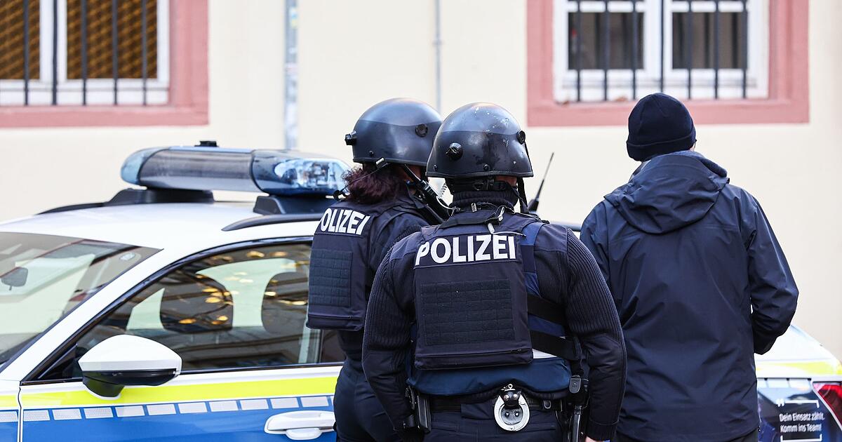 Amokalarm-in-Osnabr-cker-Berufsschule-Polizei-ist-vor-Ort