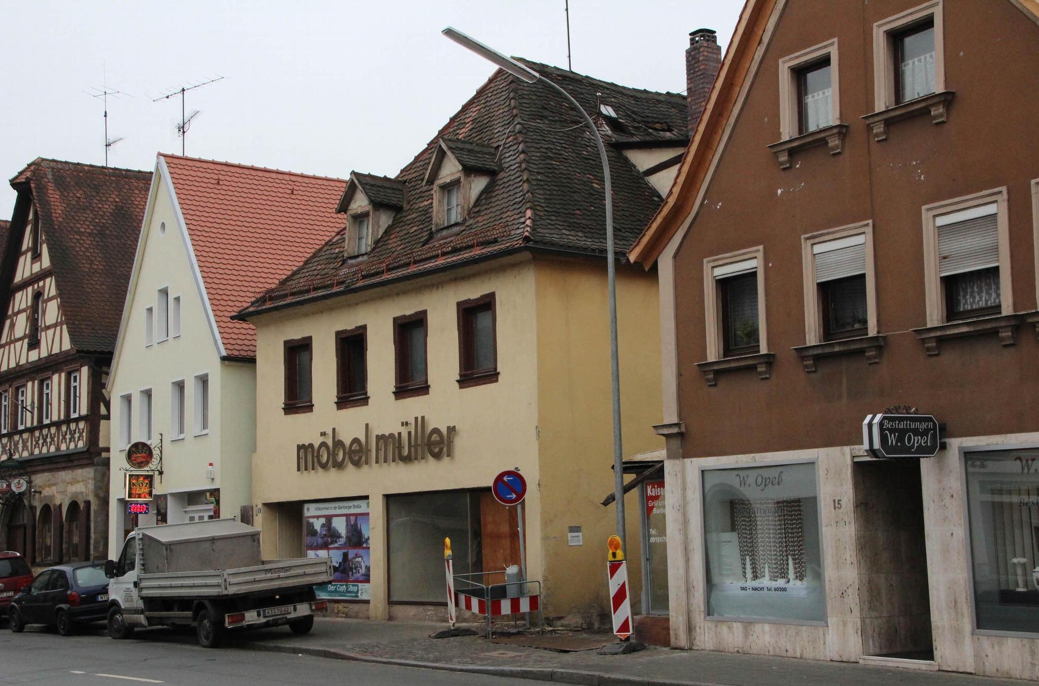 Ehemaliges Möbelhaus Müller in Forchheim wird abgerissen
