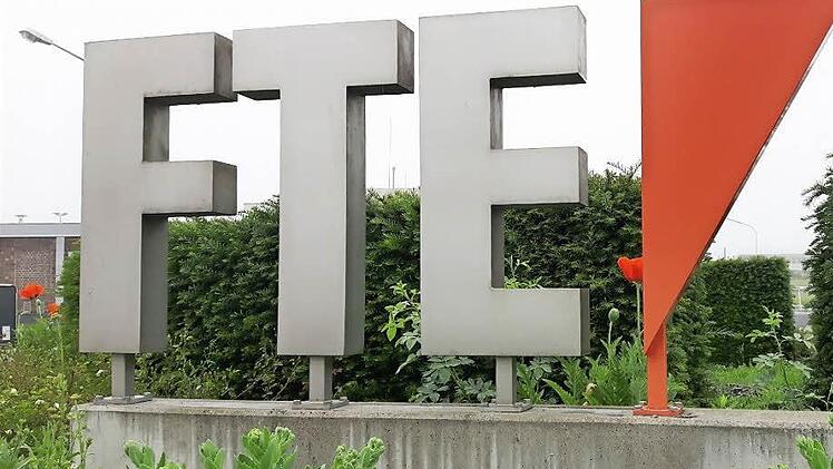 Am Morgen nach dem Verkauf von FTE in Ebern an den französischen Autozulieferer Valeo ist die Stimmung in der Belegschaft vorsichtig optimistisch.  Foto: Friederike Stark