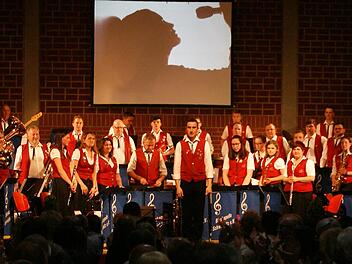 Die Blaskapelle Schwürbitz bei ihrem Osterkonzert. Foto: Stefan Motschenbacher