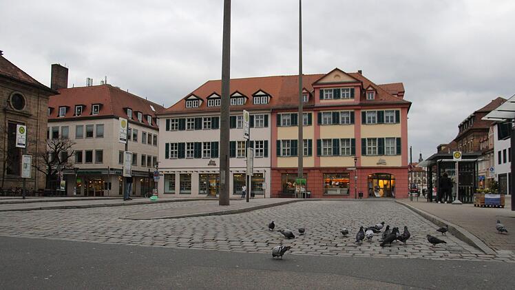 Ausgangsbeschränkung wegen des Coronavirus  in Erlangen: der Hugenottenplatz. Foto: Christian Bauriedel