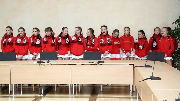 Impressionen von der Schlüsselübergabe im Weisendorfer Rathaus. Foto: Richard Sänger