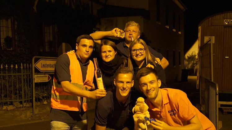 Die Stimmung ist ausgelassen.Kirchehrenbacher Kerwasburschen