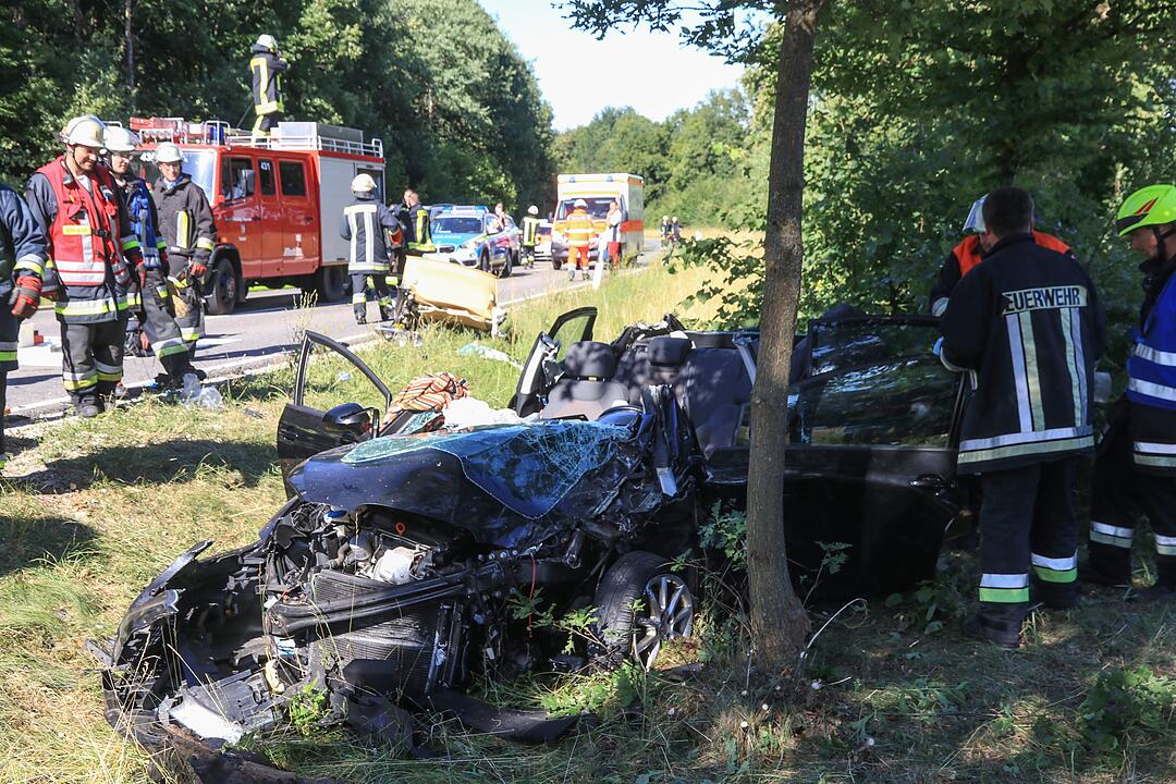 Schwerer Unfall im Kreis Bamberg - Kollision nahe Bischberg