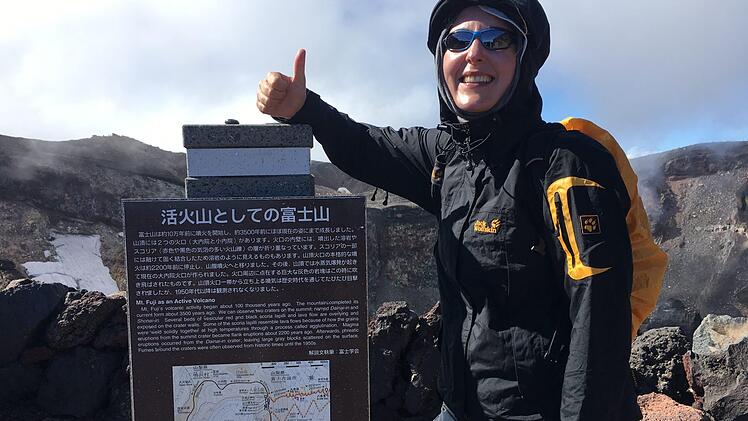 Wer den 3776 Meter hohen Fuji in Japan besteigt, kann stolz auf sich sein.   Foto: privat