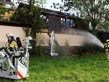 Bei Lichtenfels ereignete sich am Dienstagnachmittag ein großer Feuerwehreinsatz. Foto: Markus Drossel