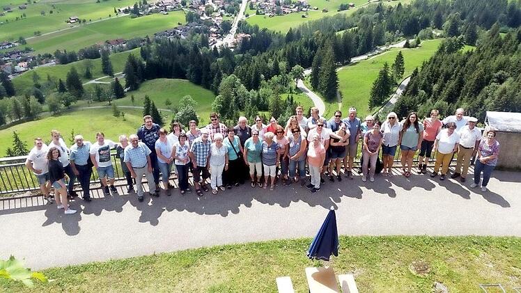 Die Reisegruppe aus Pfaffenhausen  Foto: Jörg Schaffelke