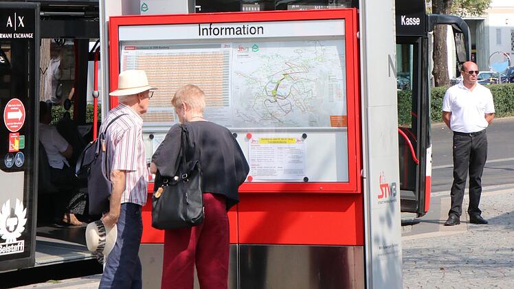 Die Fahrpläne für die Bamberger Stadtbusse werden überarbeitet - ab November treten die Änderungen dann in Kraft.  Foto: Sebastian Schanz