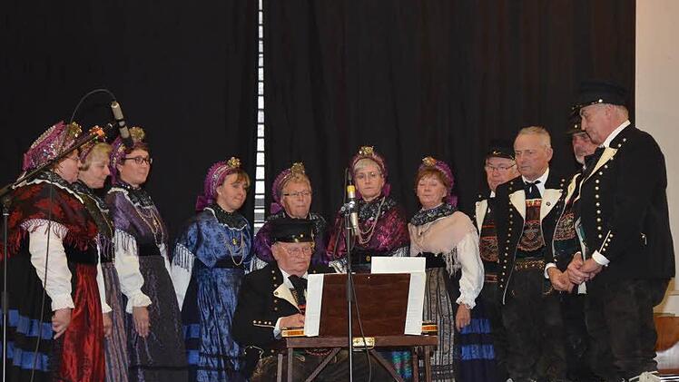 Der Mistelgauer Trachtenverein Foto: Karl-Heinz Hofmann