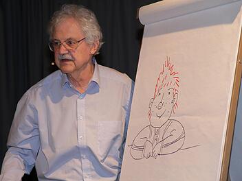 Paul Maar bei der Autorenlesung in Eggolsheim Foto: Mathias Erlwein