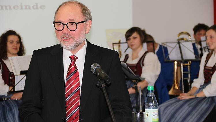 Robert Herrmann bedankte sich für die Ehrung.