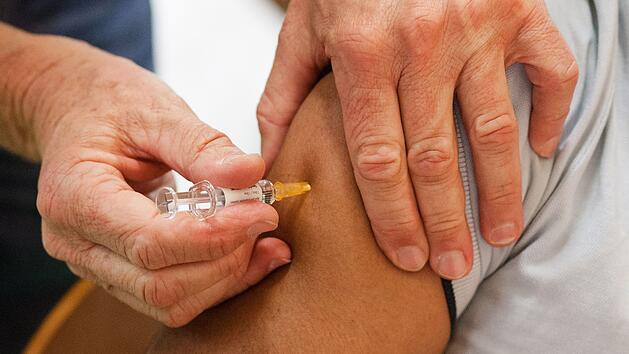 Polio: So infiziert man sich mit der hochansteckenden Kinderlähmung