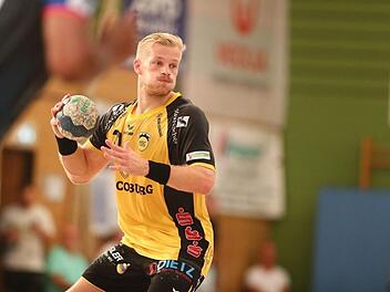 Der HSC 2000 Coburg um Neuzugang Andreas Schröder verpasste den Turniersieg beim Spielothek-Cup in Minden und Lübbecke knapp.  Foto: René Weiß
