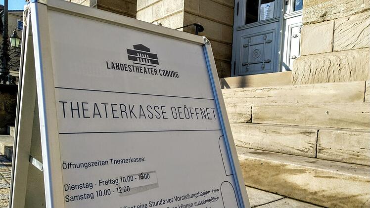 Das Landestheater sucht mit Hochdruck eine Lösung, um trotz der Reduzierung der maximalen Platzauslastung auf 25 Prozent weiter Aufführungen anbieten zu können.