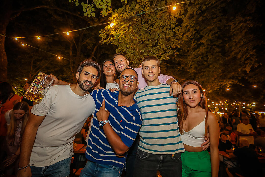 Impressionen vom größten Weinfest in Franken!