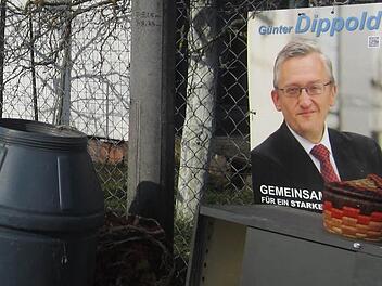 Stillleben aus dem Wahlkampf: Günter Dippold hat nun die Konsequenz gezogen und nach der verlorenen Bürgermeisterwahl auf sein Stadtratsmandat verzichtet. Foto: Matthias Einwag