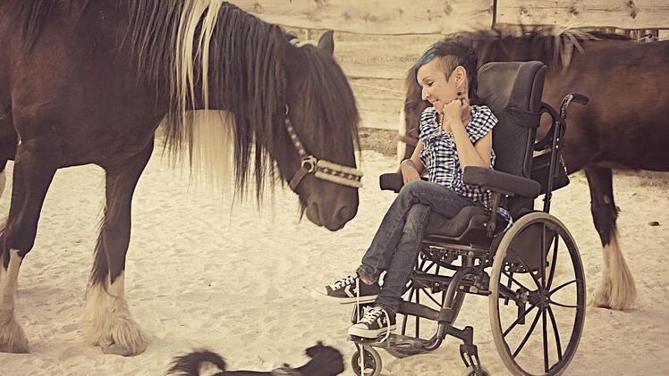 Tina mit ihren Pferden. Quelle: privat