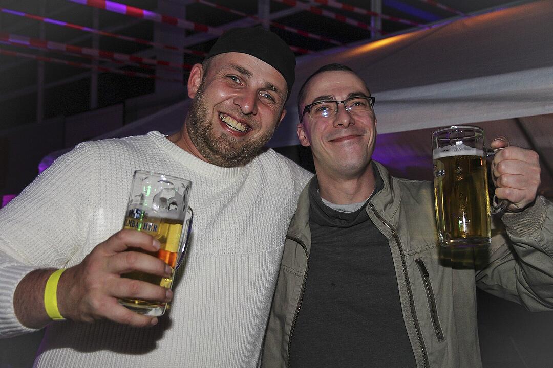Party und Tanz in der Dreifachhalle