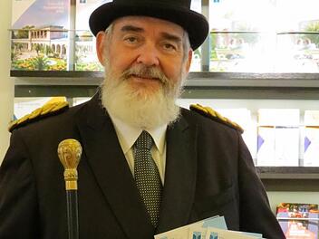 Grand Portier Udo Dickhage führt die Gäste durch die Stadt.  Foto: Ines Hartmann