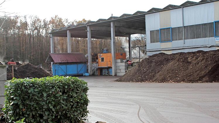 Die Kompostieranlage in Mariaburghausen verarbeitet den Biomüll aus den Haushalten im Kreis Haßberge zu Kompost.  Fotos: Günther Geiling