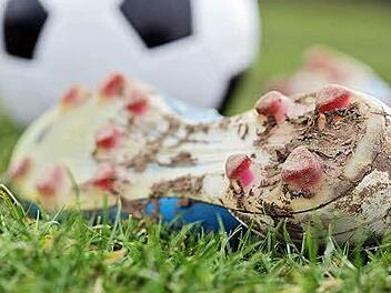 Indem er mit seinem Stollenschuh zutrat, verletzte ein Angeklagter einen Gegenspieler im Gesicht. Foto: Wolfgang Zink