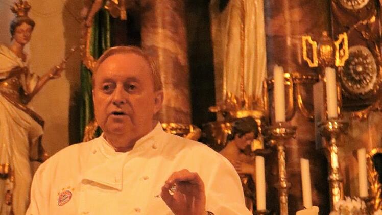 Alfons Schuhbeck, Sternekoch und Kompendium für Gewürze und Ernährung überhaupt, teilte sein Wissen am Freitagabend in der Basilika Marienweiher.