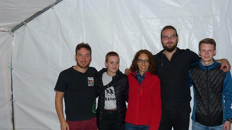 Die Sprecher des Klimaschutzbündnisses: Von links nach rechts: Riccardo Schreck, Laura Kohler, Marion Munz-Krines, Tim-Luca Rosenheimer und Philipp Feierabend.  Foto: Julian Megerle