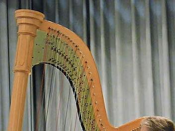 Maria-Theresa Freibott spielt das Impromptu von Fauré. Foto: Björn Hein