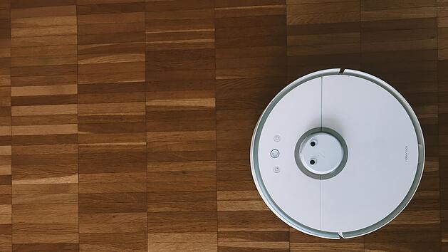 In Black Friday bei Amazon im Angebot: Staubsaugerroboter - darunter unter anderem die beliebte Marke Roborock.