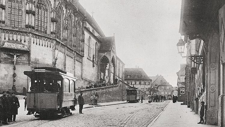 Historische Fotografien - Beispiele aus dem neuen Buch -  zeigen dieStraßenbahn in Bamberg. Hier am Kaulberg.