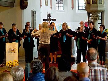 Der Laurentiuschor Meeder gestaltete ein Konzert zum Friedensdankfest. Foto: Jochen Berger