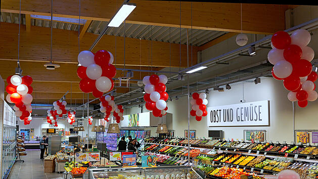 Neuer Rewe in Weitramsdorf er&ouml;ffnet - das bietet der Supermarkt